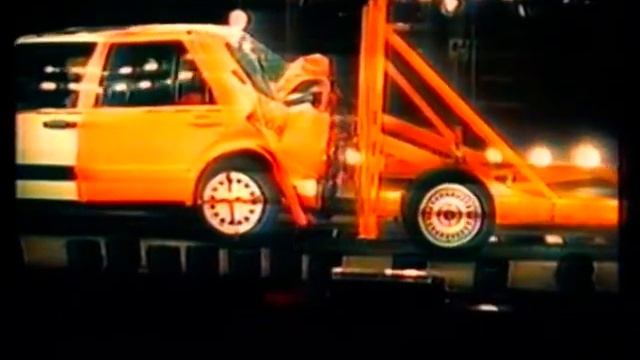 crash test del SAAB 9000 de 1991 смотреть онлайн