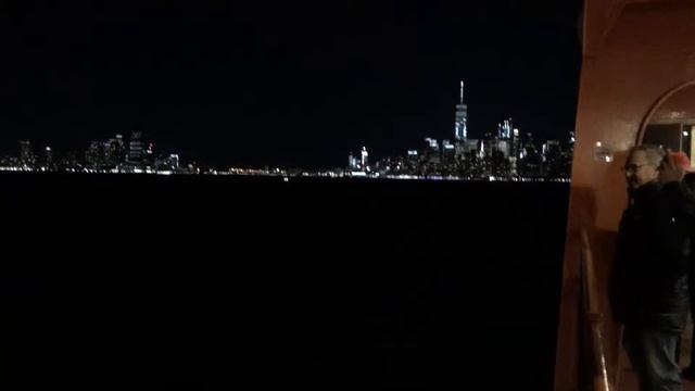 Паром, Нью Йорк смотреть онлайн