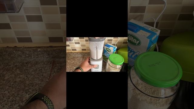 Philips HR2602/00 Daily Collection Smoothie Mini Blender Yulaf Muz Süt Sporcu İçeceği Denemesi смотреть онлайн