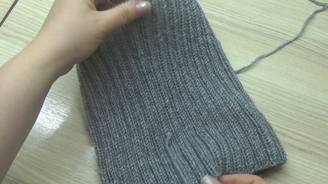 Шапка спицами с отворотом. Простая вязаная шапка. Расчёт петель для любого размера. МК. смотреть онлайн