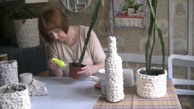 Вяжем из туалетной бумаги. Оформим все коробки без затрат смотреть онлайн