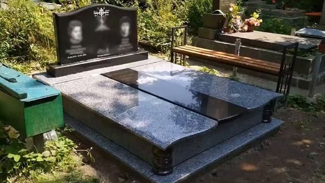 Фото встановлених пам'ятників смотреть онлайн