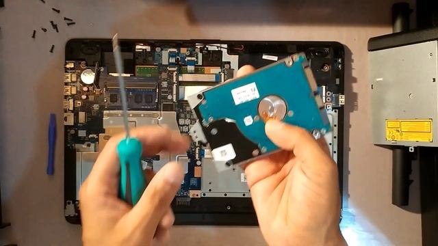 How To Open And Replace HDD with SSD in HP RTL8723DE смотреть онлайн