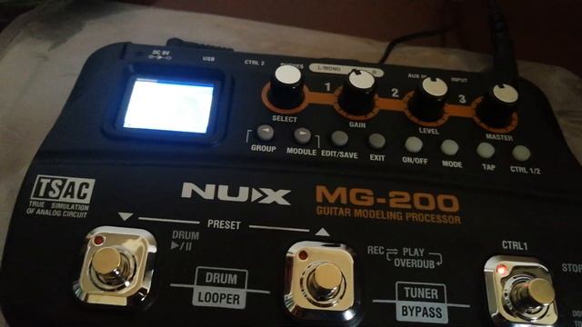 Cómo usar la pedalera Nux MG-200/100/300 (Español) - PARTE 1 смотреть онлайн