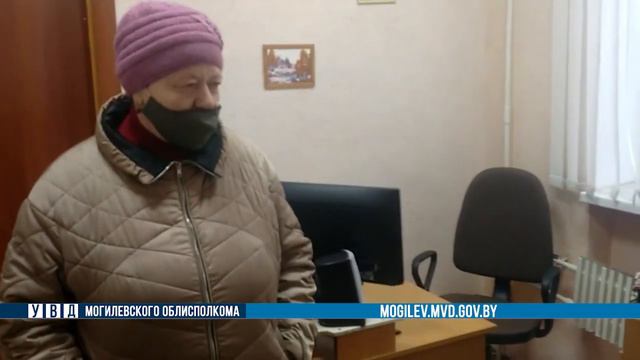 Пенсионерка поблагодарила сотрудников подразделения по гражданству и миграции Хотимского РОВД смотреть онлайн