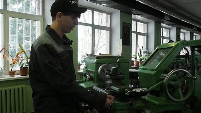 Профессия "Станочник" смотреть онлайн