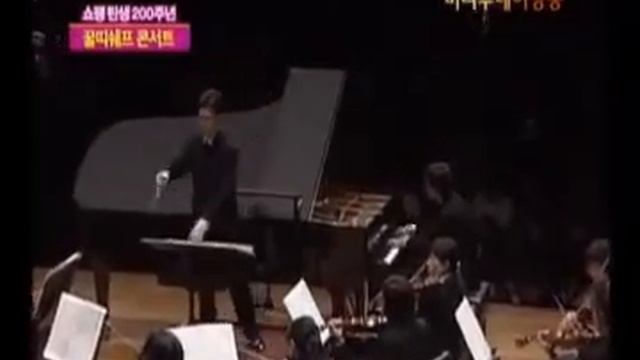 Miroslav Kultyshev - Chopin Piano Concerto No.1 - part 4 смотреть онлайн