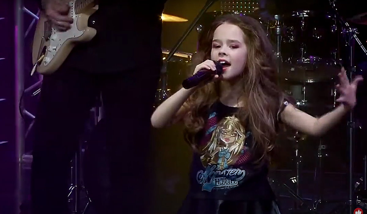 Подписывайтесь на наш канал: https://rutube.ru/channel/27329876/
Варя Коровина -"Просто дети" смотреть онлайн