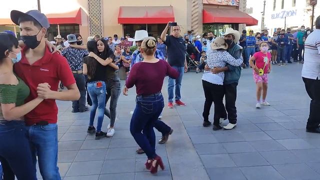Ah Darle Al Baile Con @musicalmilagroofficial ? ? ?