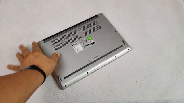 RedmiBook 14 снимаем крышку, смотрим что под ней. Есть ли возможность апгрейда? смотреть онлайн