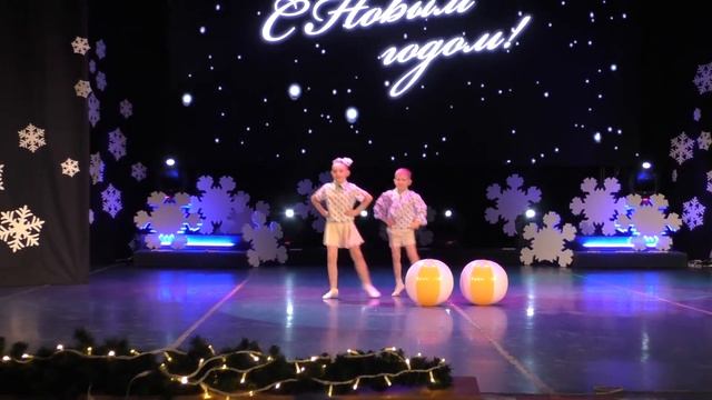 Ансамбль "Сказ" им. Поличкина. Танец "ДРУЖБА" 18.12.2020. смотреть онлайн