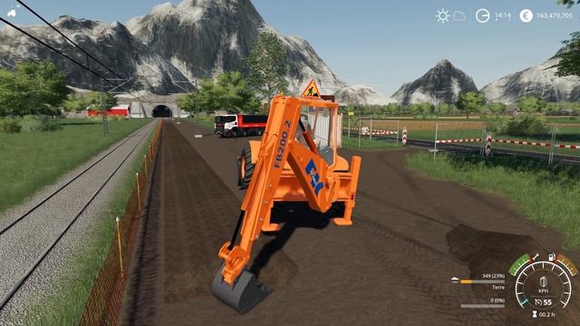 Farming Simulator 19 - FIAT-KOBELCO FB 200.2 Backhoe Loader Digging The Dirt From The Trench смотреть онлайн