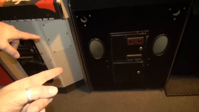 John goes to Galloping Ghost Arcade in Brookfield, IL - Gregg from Arcade Impossible Tour Review смотреть онлайн