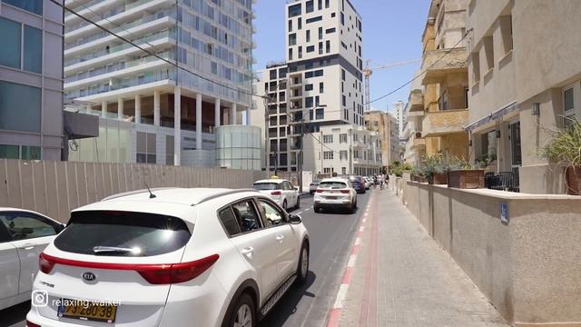 ISRAELI WOMEN Are the HAPPIEST, Tel Aviv Walk смотреть онлайн