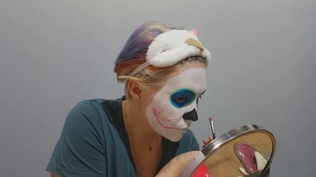 Рисуем светящийся аквагрим на Хэллоуин! смотреть онлайн