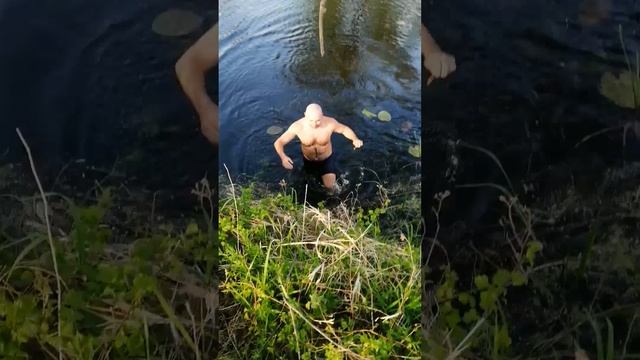 #shorts ПРИКОЛЫ НА РЫБАЛКЕ 2023! ЩУКА В МАЕ НА СПИННИНГ. ЖОР ЩУКИ ВЕСНОЙ. Рыбалка на спиннинг 2023 смотреть онлайн