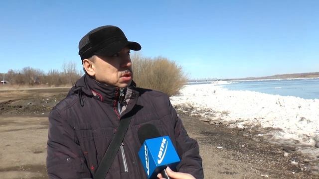 Река Томь в Юрге начала освобождаться ото льда смотреть онлайн