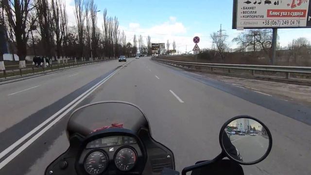 [MOTO-VLOG] на Varadero по пробкам. Мотонабережные Киева. Неоткрытие сезона. KTM Adventure смотреть онлайн