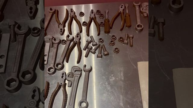 Шоколадные инструменты #шоколад #инструменты #длямужчин #едадляжизни #вкуснятина #chocorey #подарок