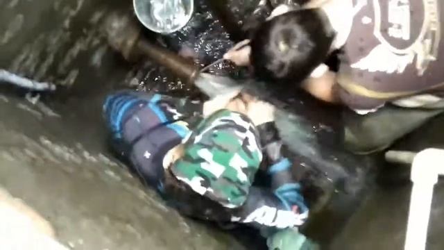 Водопровод в люке/ ввод воды/ замена фланца смотреть онлайн