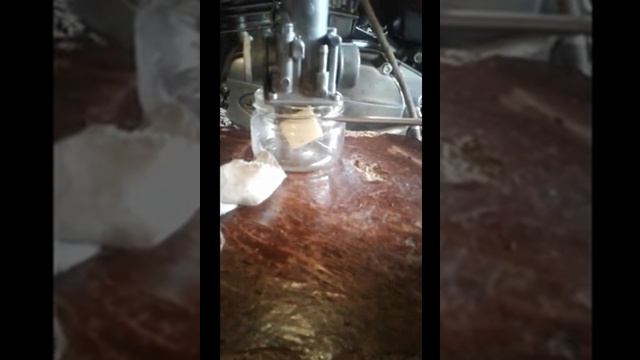 Регулировка настройка поплавковой камеры карбюратора ЯВА Adjustment adjustment of the float chamber смотреть онлайн