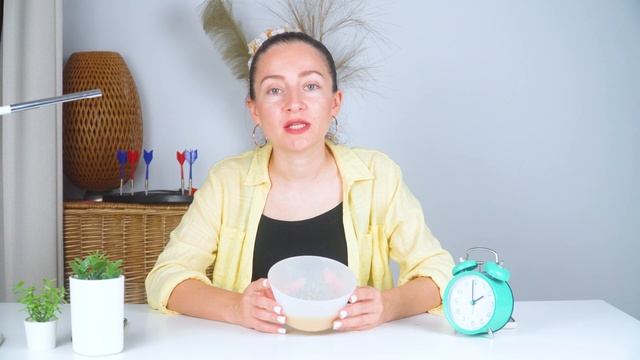 Волосы растут так БЫСТРО и НЕ ВЫПАДАЮТ! Лучшее средство для роста волос, которые все ищут. смотреть онлайн