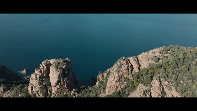 DJI MAVIC 3 CINE | EXPLORING THE ISLAND OF BEAUTY смотреть онлайн