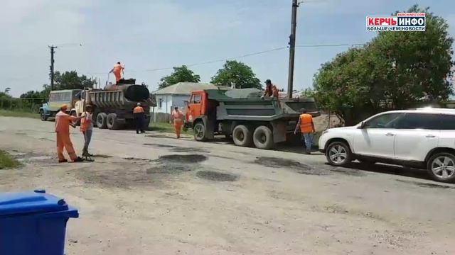 В районе Чистополья ремонтируют дорогу смотреть онлайн