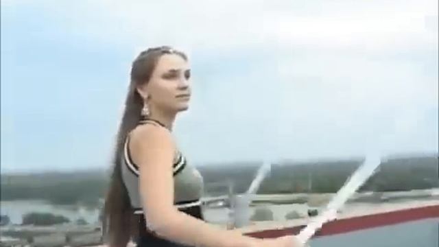 Девушка с саблями смотреть онлайн