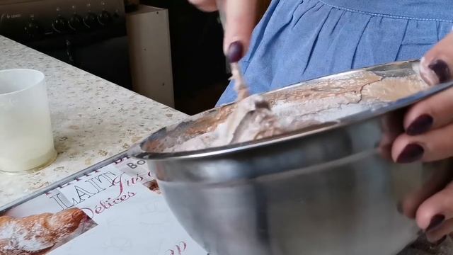 Такое "БЕЗЕ" Смели со стола за 10 минут!! Как из Безе сделать ТОРТ?! смотреть онлайн