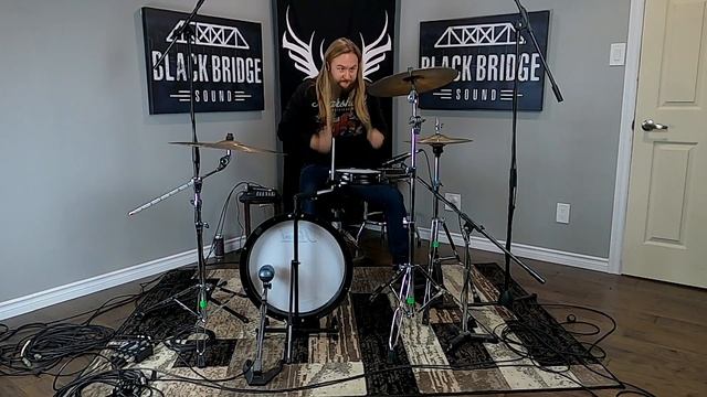 Pearl Compact Traveler Drum Kit: From Acoustic to Metal | Sound Demo and Review (Bonus Metal Mix!) смотреть онлайн