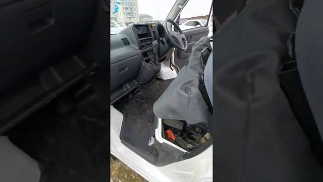 Авто из Японии DAIHATSU HIJET 4WD смотреть онлайн