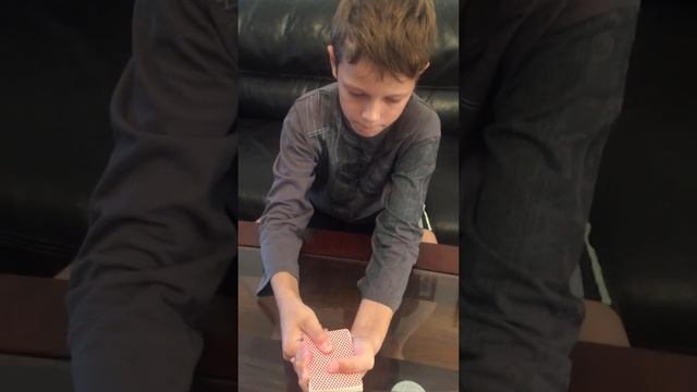 Фокус с картами угадай карту смотреть онлайн