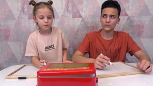 Челлендж АССОЦИАЦИИ с предметами от Насти, Саши и родителей Twin Telepathy Challenge