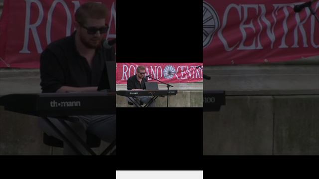 Romane gila - selvar pendom ruke romnej ( Dachte were ganz alleine ) смотреть онлайн