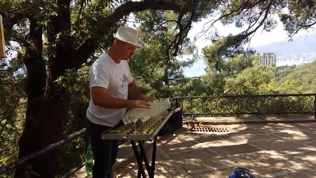 Щелкуньчик. Игра на бокалах с водой. Тимофей Винковский смотреть онлайн