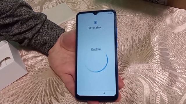 Распаковка мобильного телефона Xiaomi Redmi 9A 4/64GB смотреть онлайн