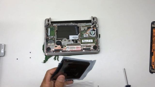 Como Instalar SSD No Netbook HP 110 MINI, Vale A Pena?
