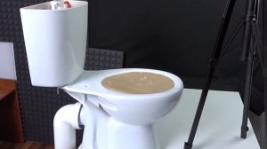 ЧТО ЕСЛИ СЛИТЬ В УНИТАЗ ЦЕЛЫЙ БАЧОК КОКА-КОЛЫ + МЕНТОС ?!