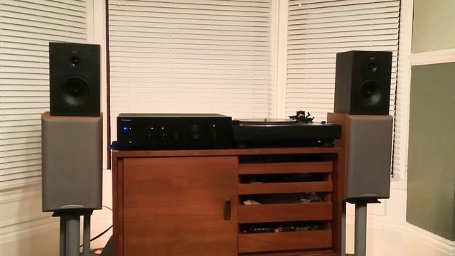Old school HipHop test with Pioneer A-10 and Gale Mini Monitors (Sony speakers not used) смотреть онлайн