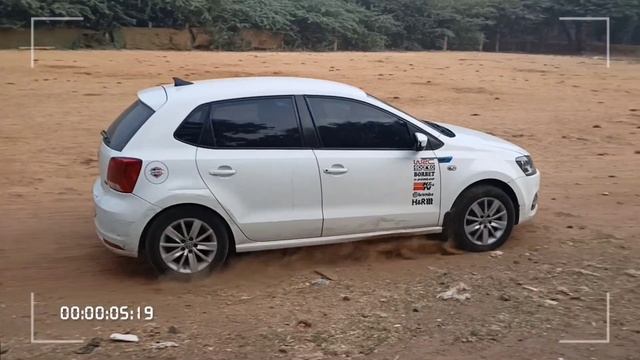 Volkswagen POLO burnout... смотреть онлайн