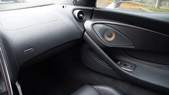 A trip to Bowers & Wilkins' UK factory смотреть онлайн
