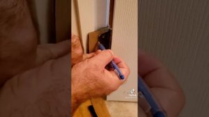 Что делать если язычок замка не достаёт