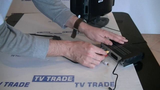 RCA to RCA Cable смотреть онлайн