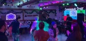 Лезгинка ALISHKA Гогия Lezginka Dance Девушки Танцуют Cупер В Ресторане Семейный Очаг Москва 2023