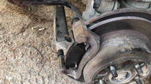 Замена задних тормозных колодок Subaru Legacy Outback