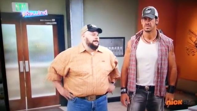 Ice road trucker porkchop on iCarly смотреть онлайн