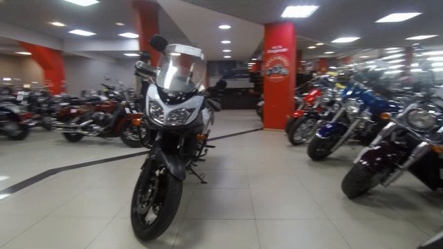 Мотоцикл SUZUKI DL650A V-STROM Арт. S62768 Мотосалон Мегамото смотреть онлайн