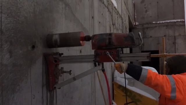Core Drilling, diamond drilling. Алмазное сверление отверстия hilti dd 200. смотреть онлайн