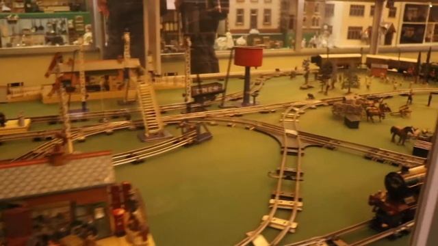 Museum of Childhood Edinburgh смотреть онлайн